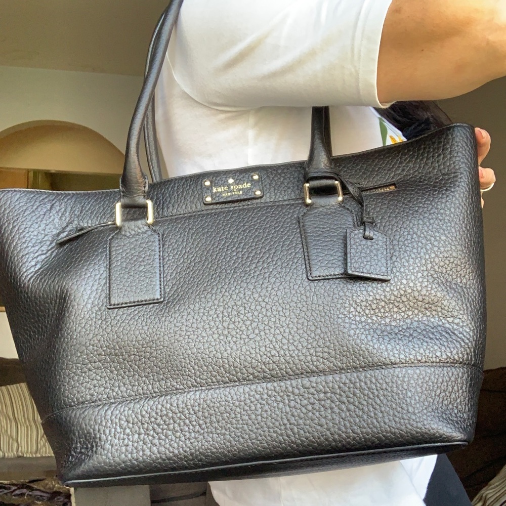 Authentic Kate Spade Large leather shoulder bag💕 - Picture 6 of 8
